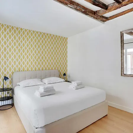 Lejlighed Montgolfier Paris